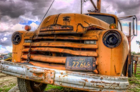 Old Tow Truck Jigsaw Puzzle