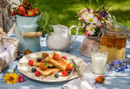 Outdoor Breakfast Jigsaw Puzzle