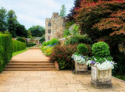 Penshurst Garden Jigsaw Puzzle