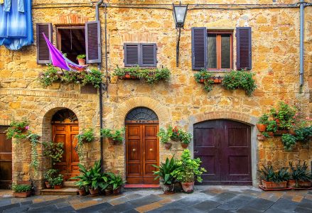 Pienza Facades Jigsaw Puzzle