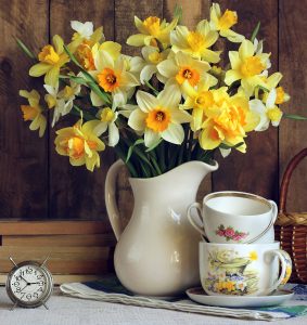 Pitcher of Daffodils Jigsaw Puzzle