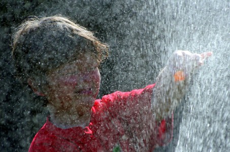 Playing with Water Jigsaw Puzzle