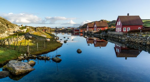 Red Houses Jigsaw Puzzle