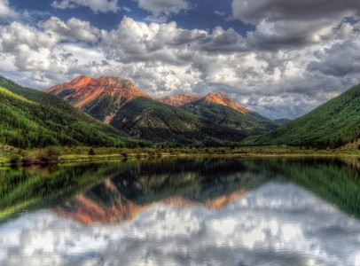 Red Mountain Jigsaw Puzzle