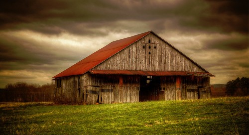 Red Roof Barn Jigsaw Puzzle