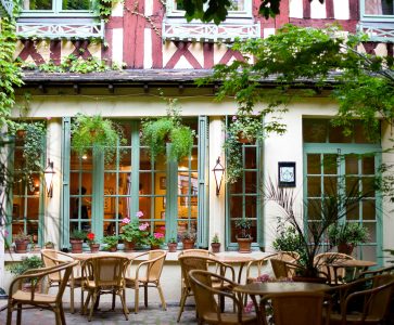 Restaurant Patio Jigsaw Puzzle