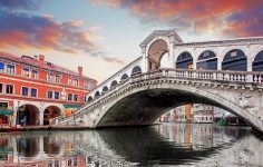 Rialto Bridge