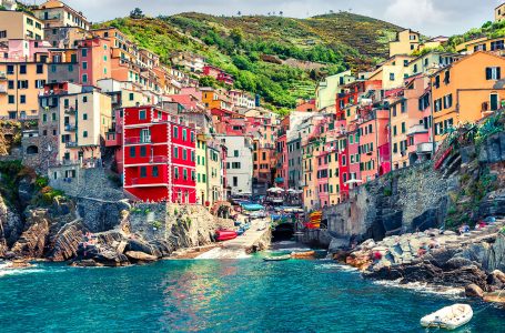 Riomaggiore Colors Jigsaw Puzzle