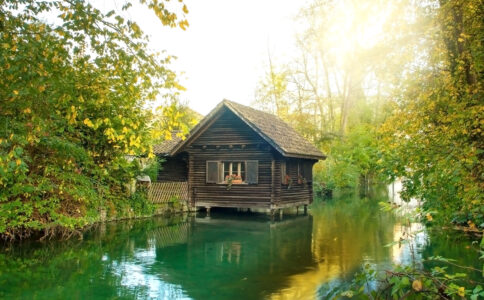 River Cabin Jigsaw Puzzle