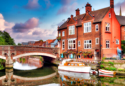 River Yare Bridge Jigsaw Puzzle