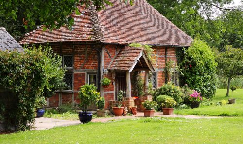 Small Brick Cottage Jigsaw Puzzle