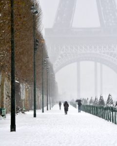 Snow in Paris Jigsaw Puzzle