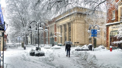 Snowy Town Jigsaw Puzzle