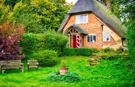 Thatched Brick House Jigsaw Puzzle