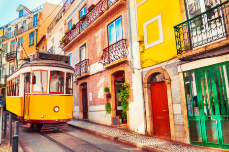 Tram in Lisbon Jigsaw Puzzle