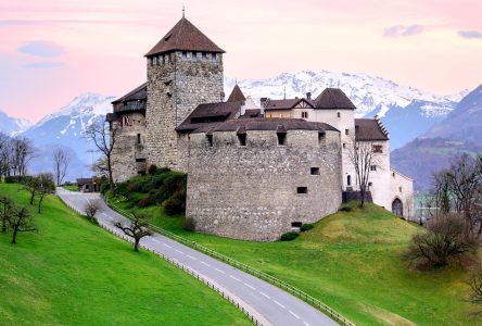 Vaduz Castle Jigsaw Puzzle