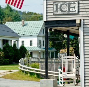 Vermont Village Jigsaw Puzzle