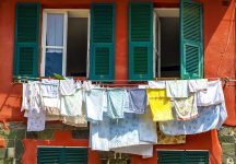 Vernazza Clothesline