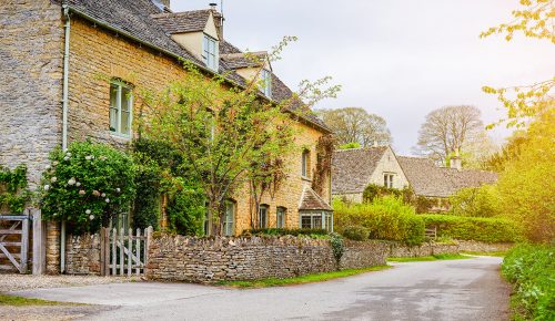 Village Lane Jigsaw Puzzle