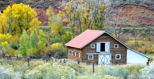 Western Barn Jigsaw Puzzle