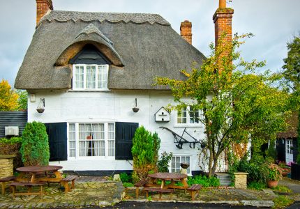 White Brick Cottage Jigsaw Puzzle