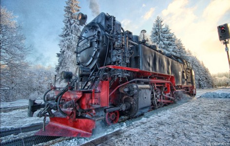 Winter Locomotive Jigsaw Puzzle